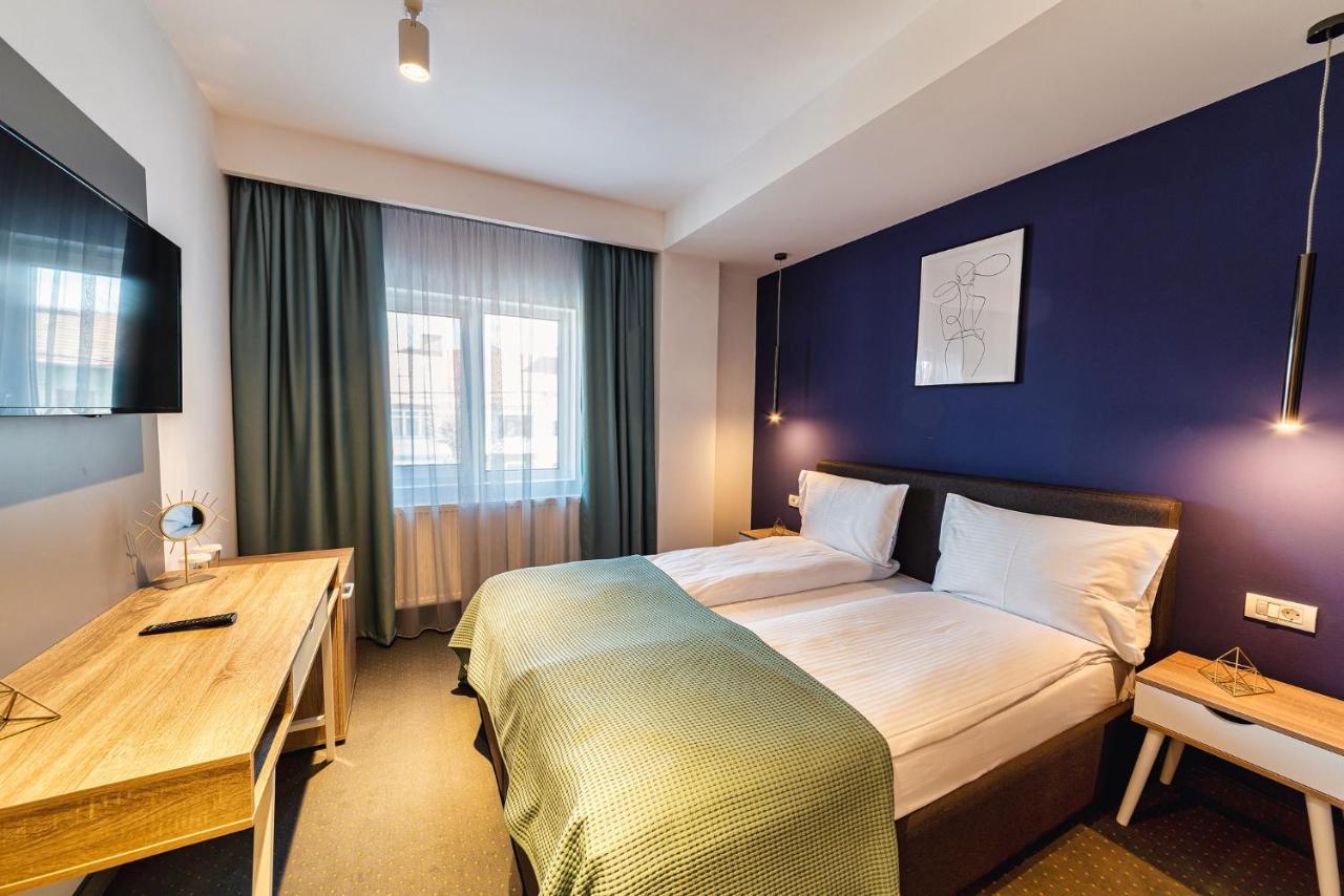 Saga Rooms Вікторія Екстер'єр фото