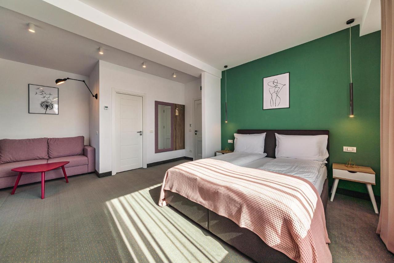 Saga Rooms Вікторія Екстер'єр фото